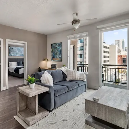 Ferienwohnung Boutique 1Br Near Convention Center - Pool,Htub,Gym
